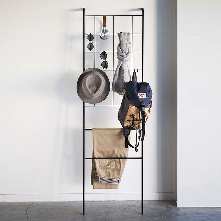 Металева підставка для ванної кімнати. Вішалка для рушників